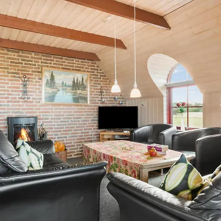 Ferienhaus Beach Front Home In Ringkøbing With Sauna *