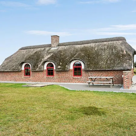 Beach Front Home In Ringkøbing With Sauna